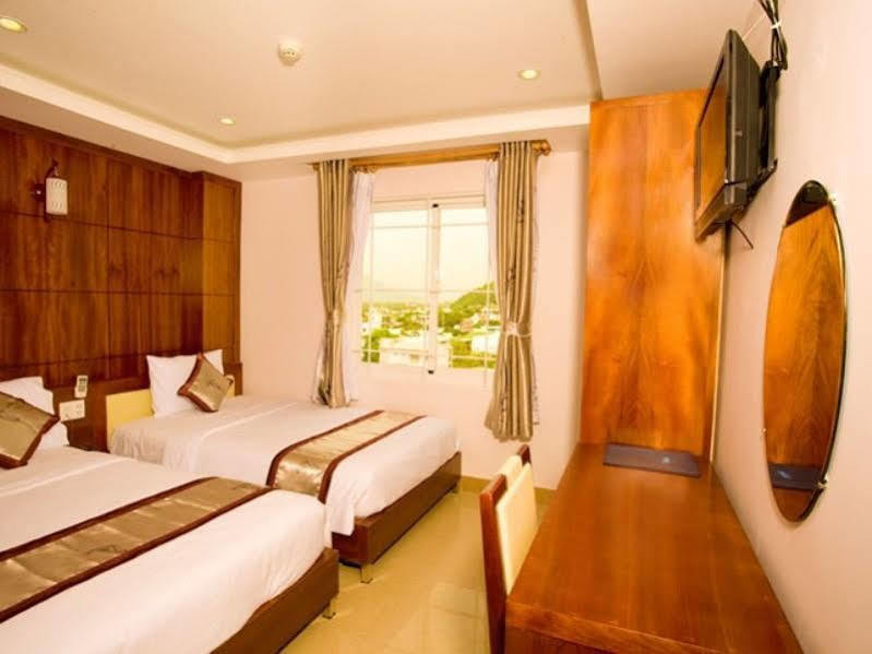 Ngoc Hong Hotel Nha Trang Esterno foto